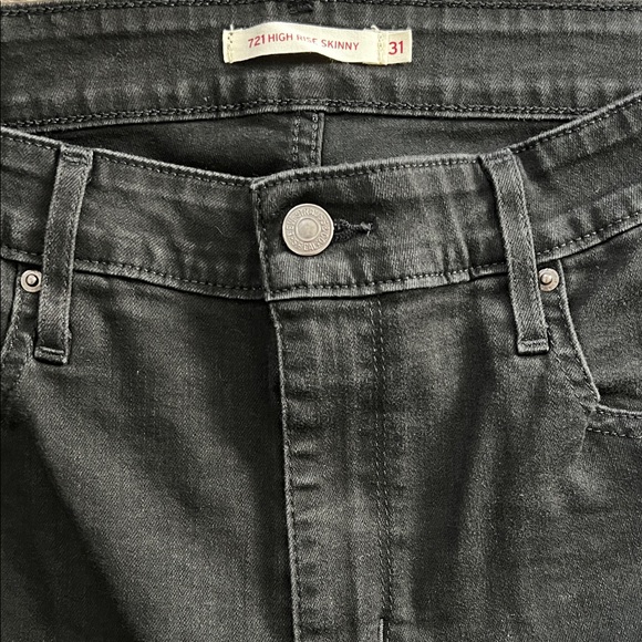 Levi’s Black High Rise Skinny Jeans - Picture 2 of 14